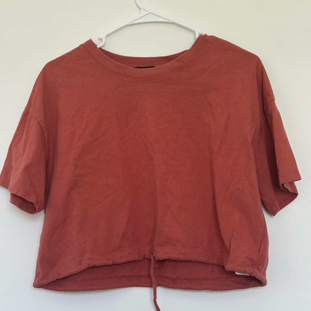 FOREVER 21 cropped tshirt
